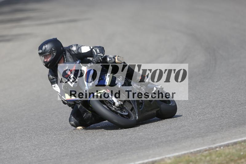 /37 09.08.2026  Pluess Motosport ADR/Freies Fahren/15